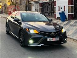 تۆیۆتا کامری